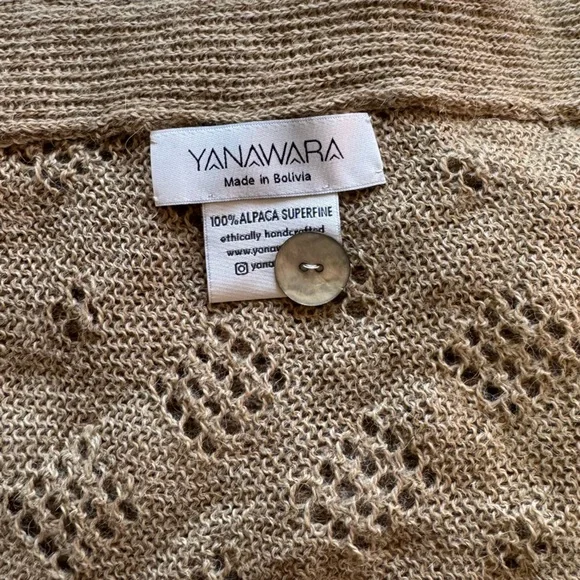 Yanawara - ALPACA PONCHO SHAWL